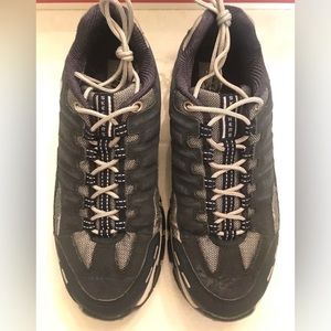 Women’s Skechers Shoes / Sneakers - Navy Blue + Silver  - Size 9.5